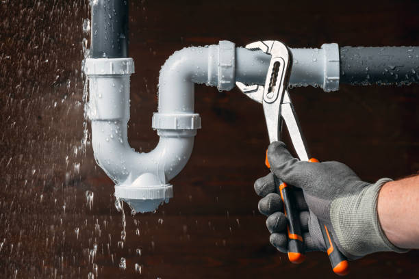 Professional Leak Detection technician working in Maple Heights, OH